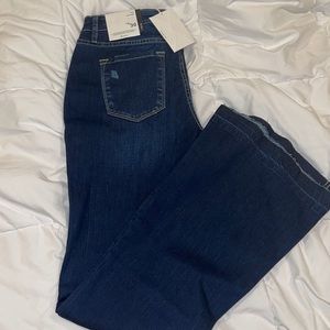 NWT KANCAN FLARE JEANS